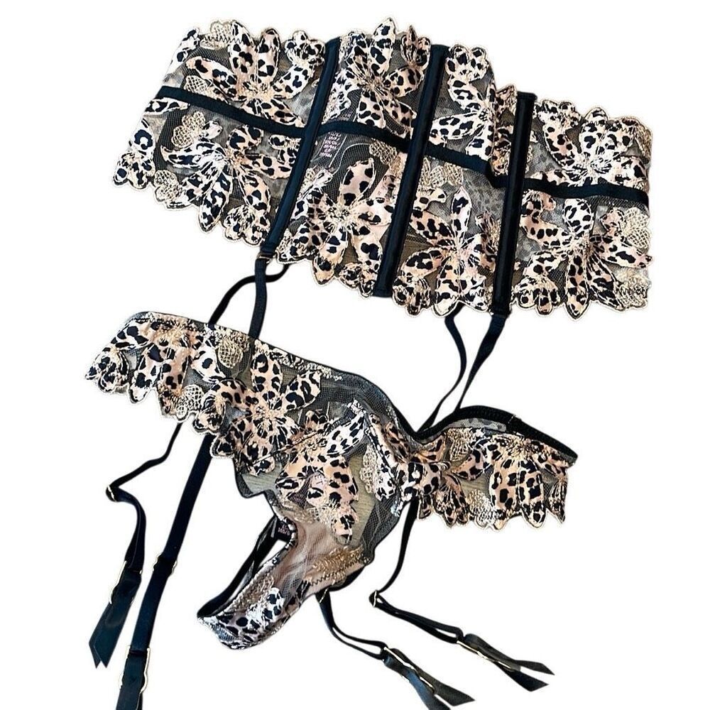 Victoria's Secret Womens Very Sexy Luxe Embroidered Lingerie Set Tan XS NWT